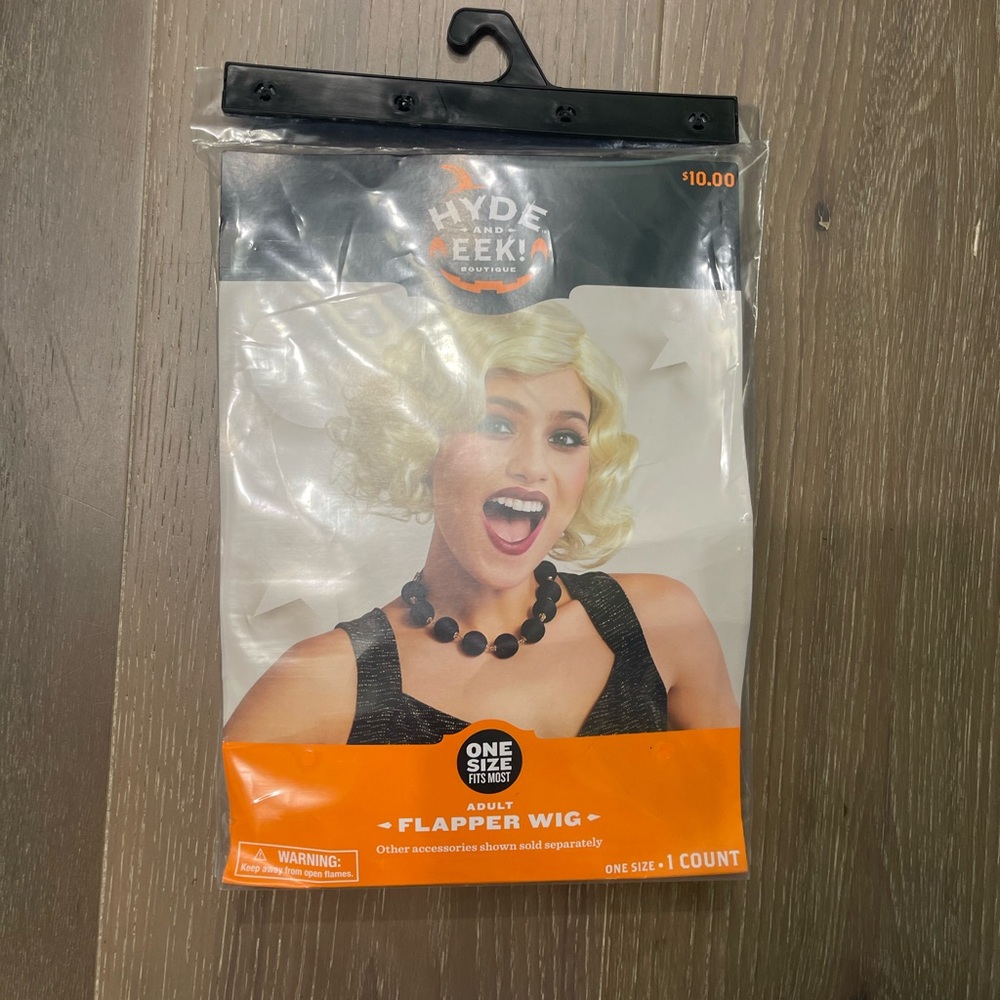 Hyde and Eek boutique adult flapper wig. NWT